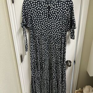 Madewell Black and White Floral midi  Dress
